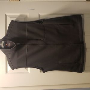 Van Heusen Fleece lined vest. Large. Dark gray/ charcoal.